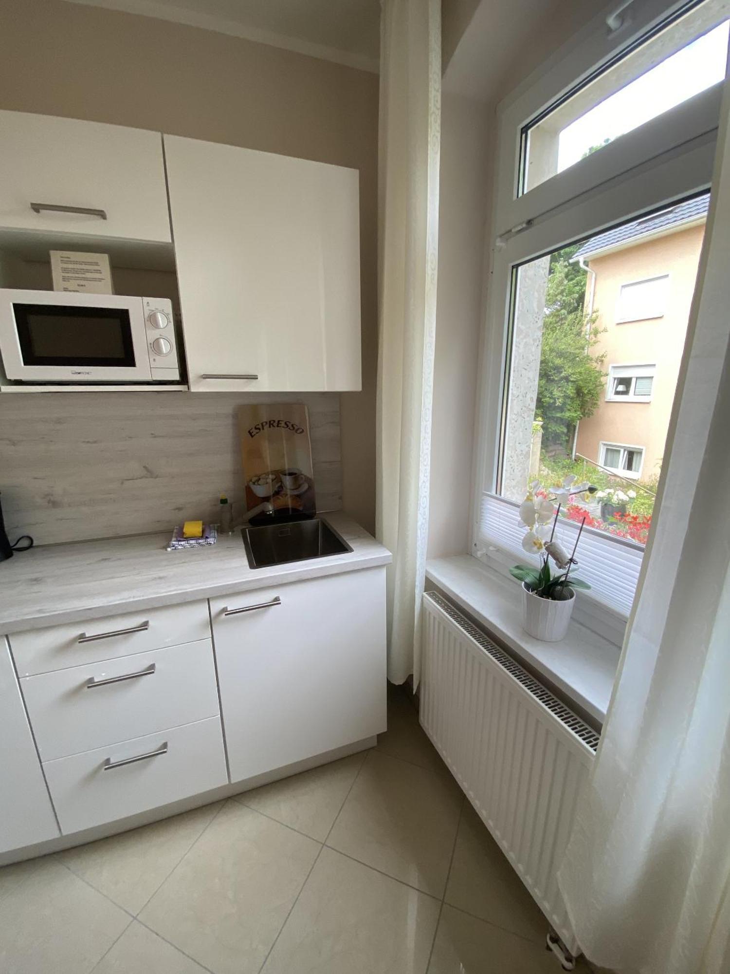 Apartments Und Zimmer Gaestehaus Matthias Dresden Oda fotoğraf