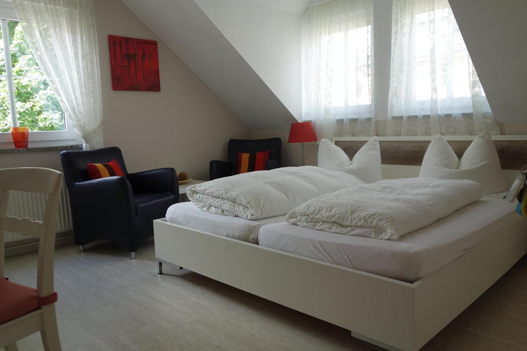 Apartments Und Zimmer Gaestehaus Matthias Dresden Oda fotoğraf