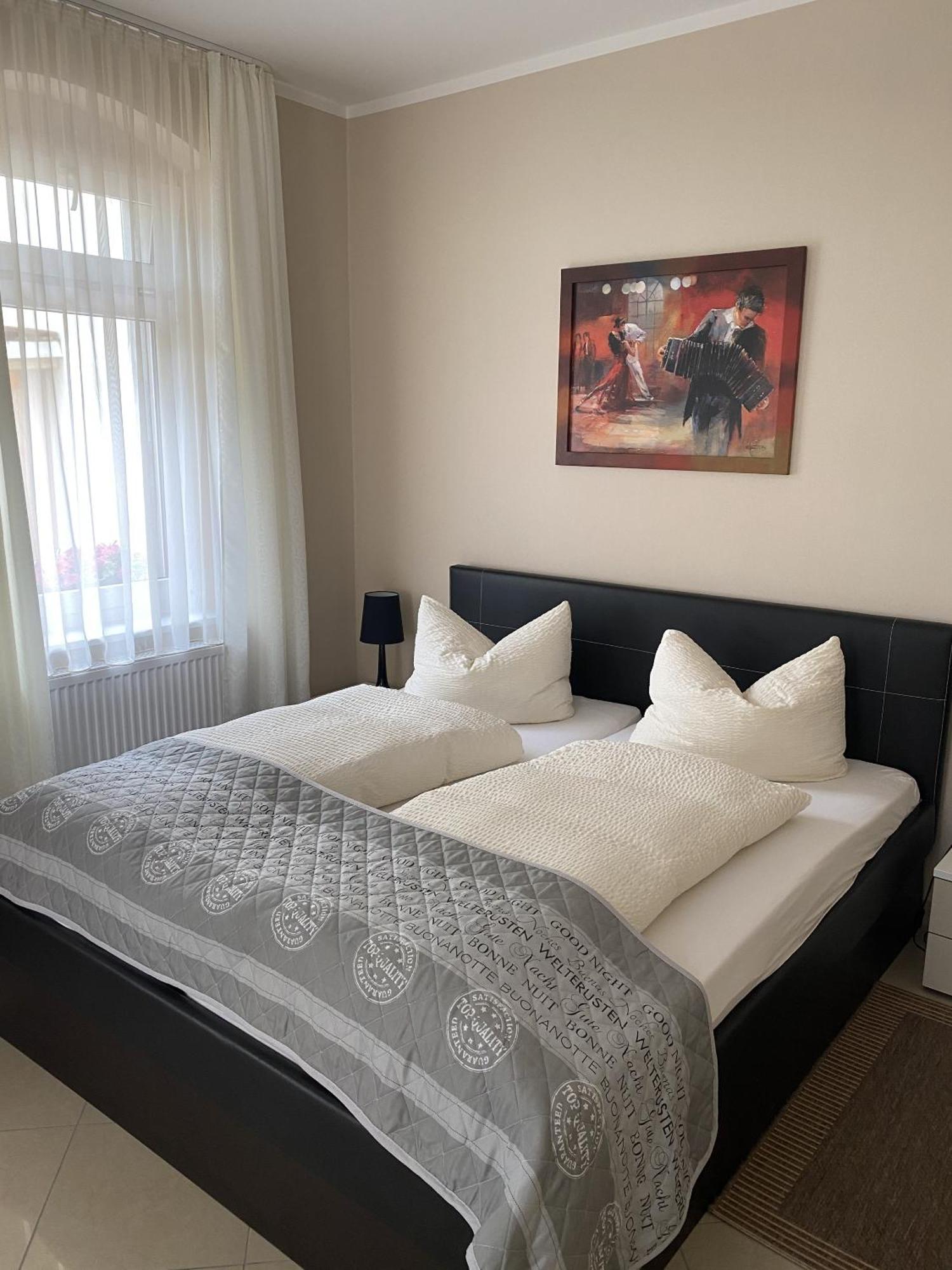 Apartments Und Zimmer Gaestehaus Matthias Dresden Dış mekan fotoğraf